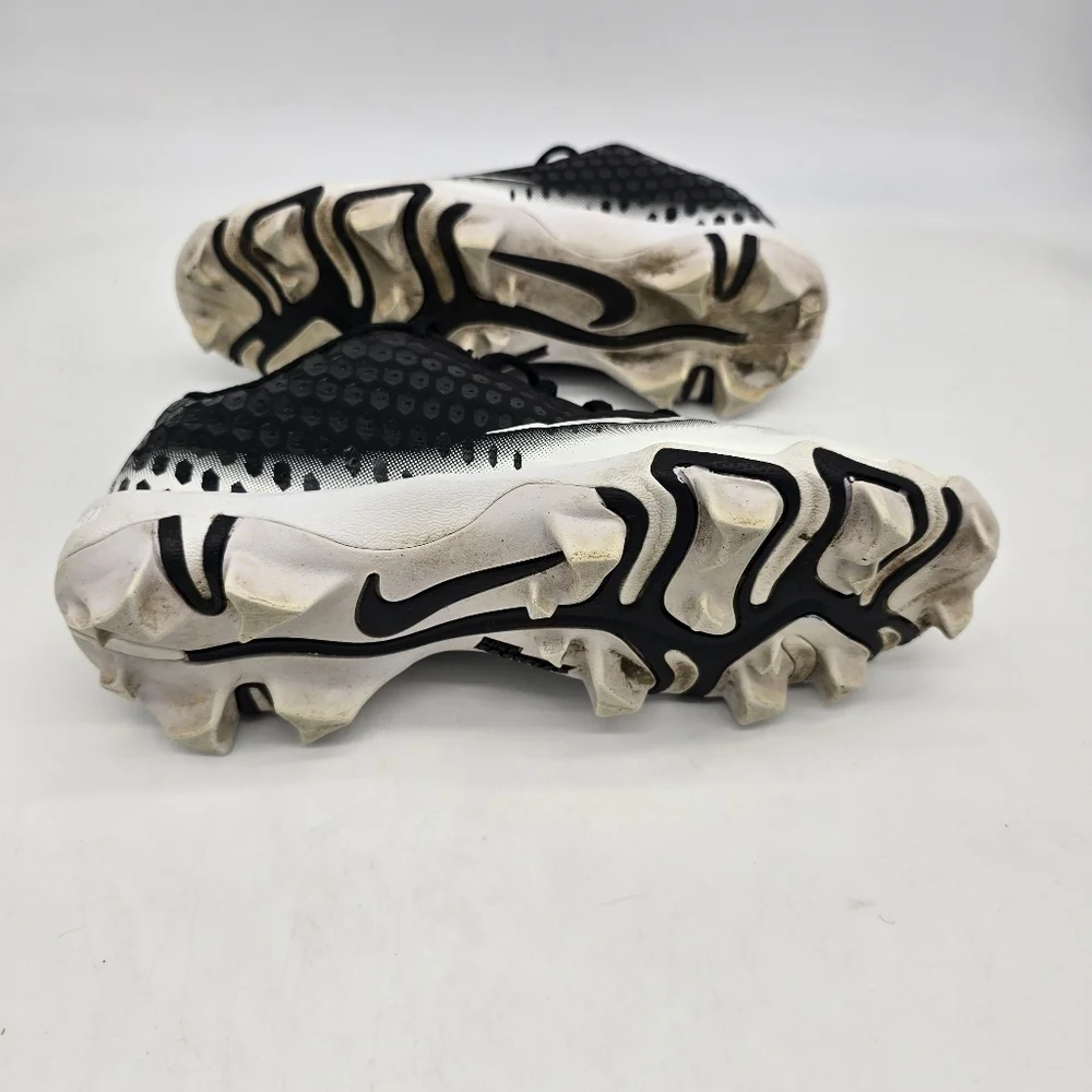 Nike shoe youth